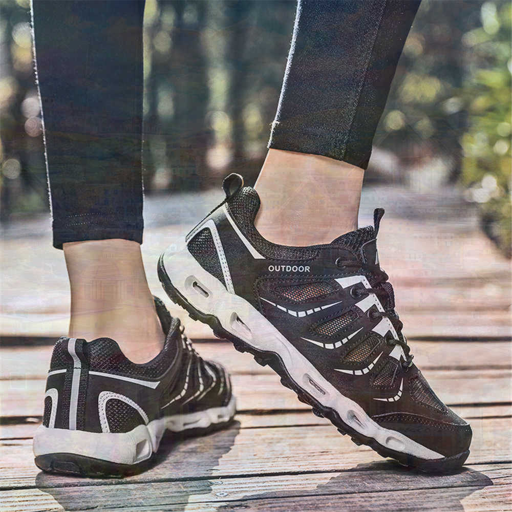Sumer Round Tip Silver Sneaker - Luxury Lifestyle Names 评论和价格